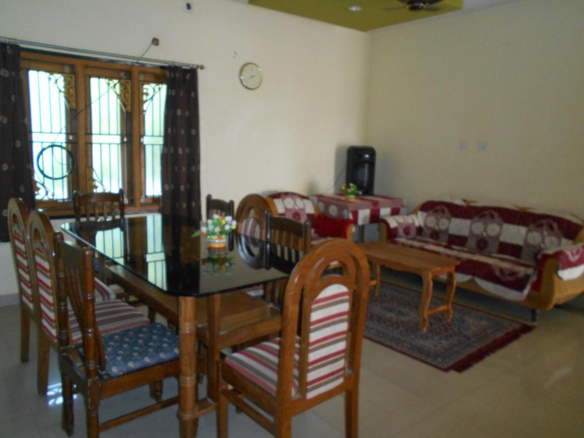 Wekare Guest House Bhubaneswar Eksteriør billede